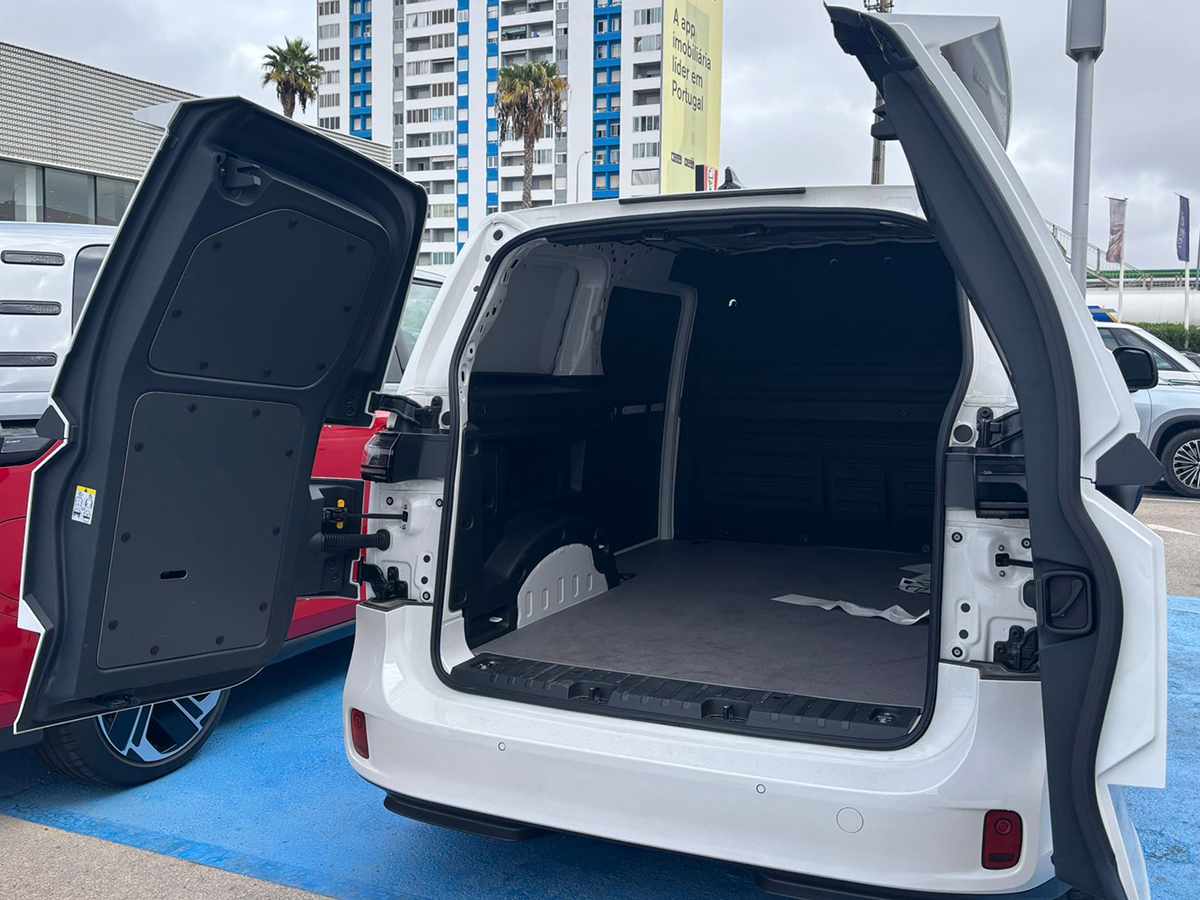 volkswagen-id-buzz-2024-eletrico-0cc