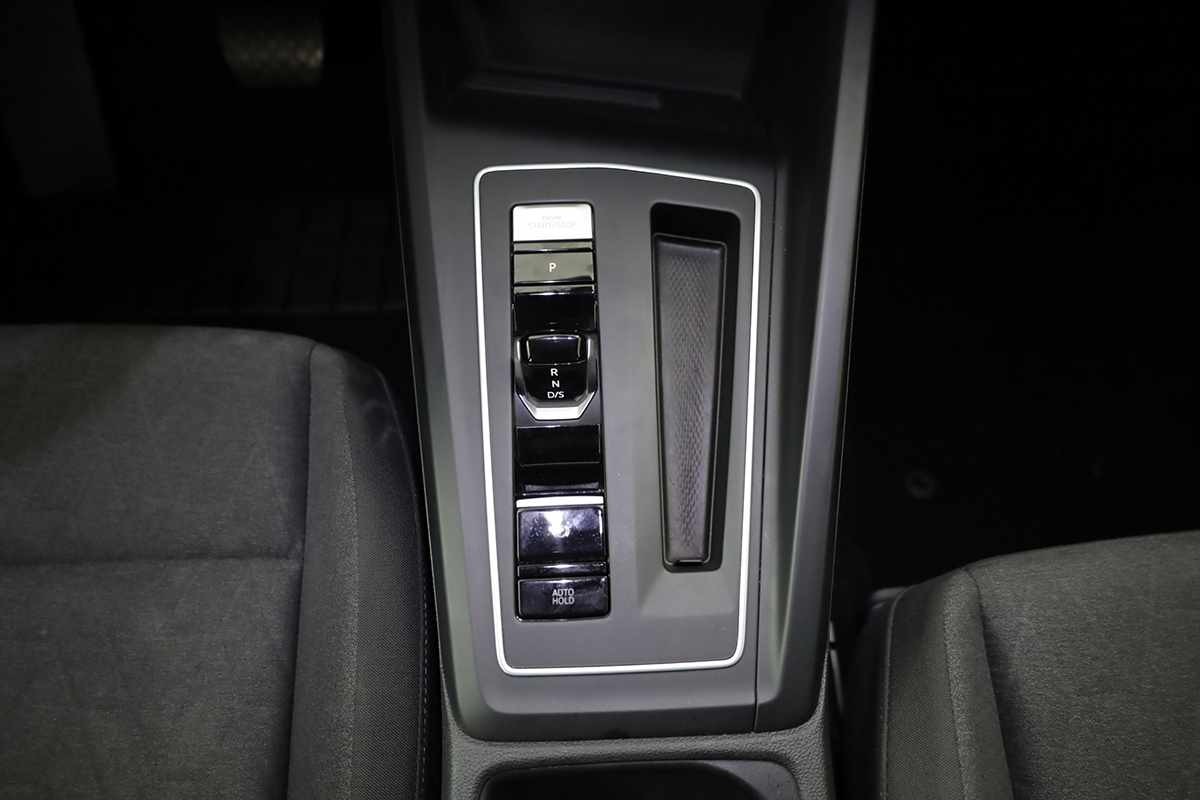volkswagen-golf-2025-hibrido-a-gasolina-1498cc