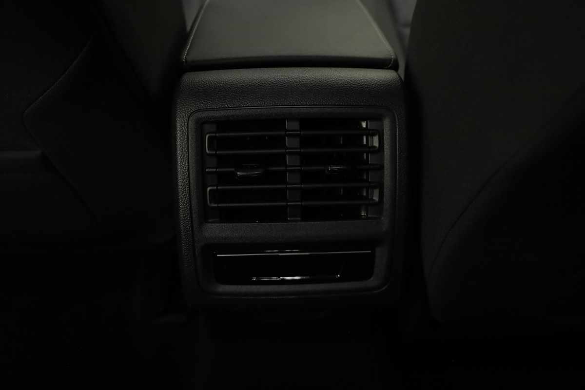 volkswagen-golf-2025-hibrido-a-gasolina-1498cc
