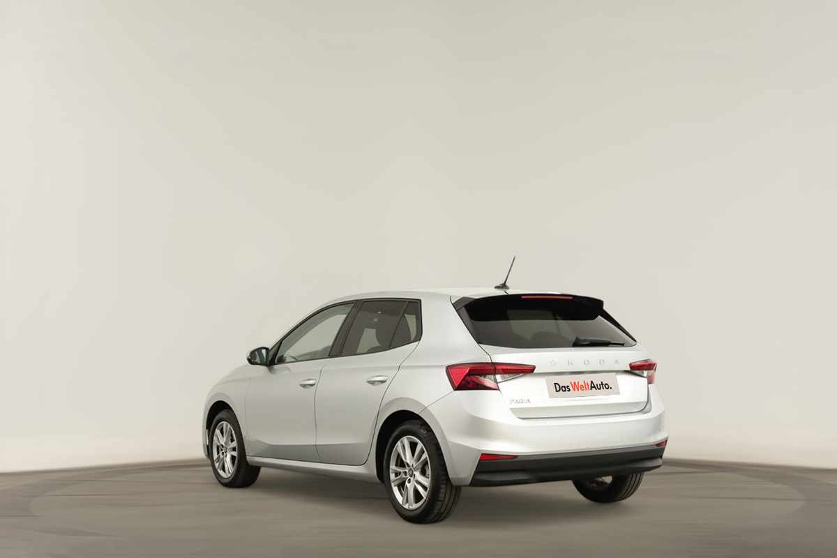 skoda-fabia-2025-gasolina-999cc