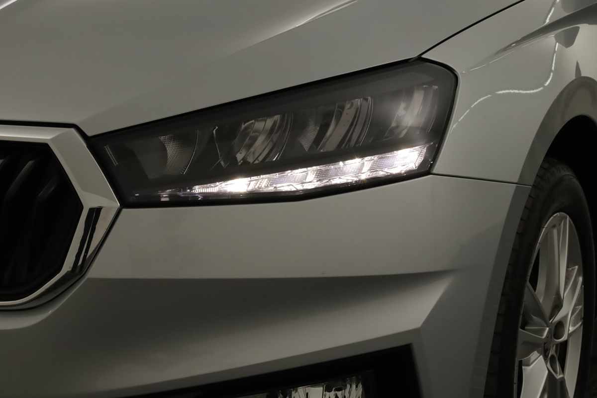 skoda-fabia-2025-gasolina-999cc