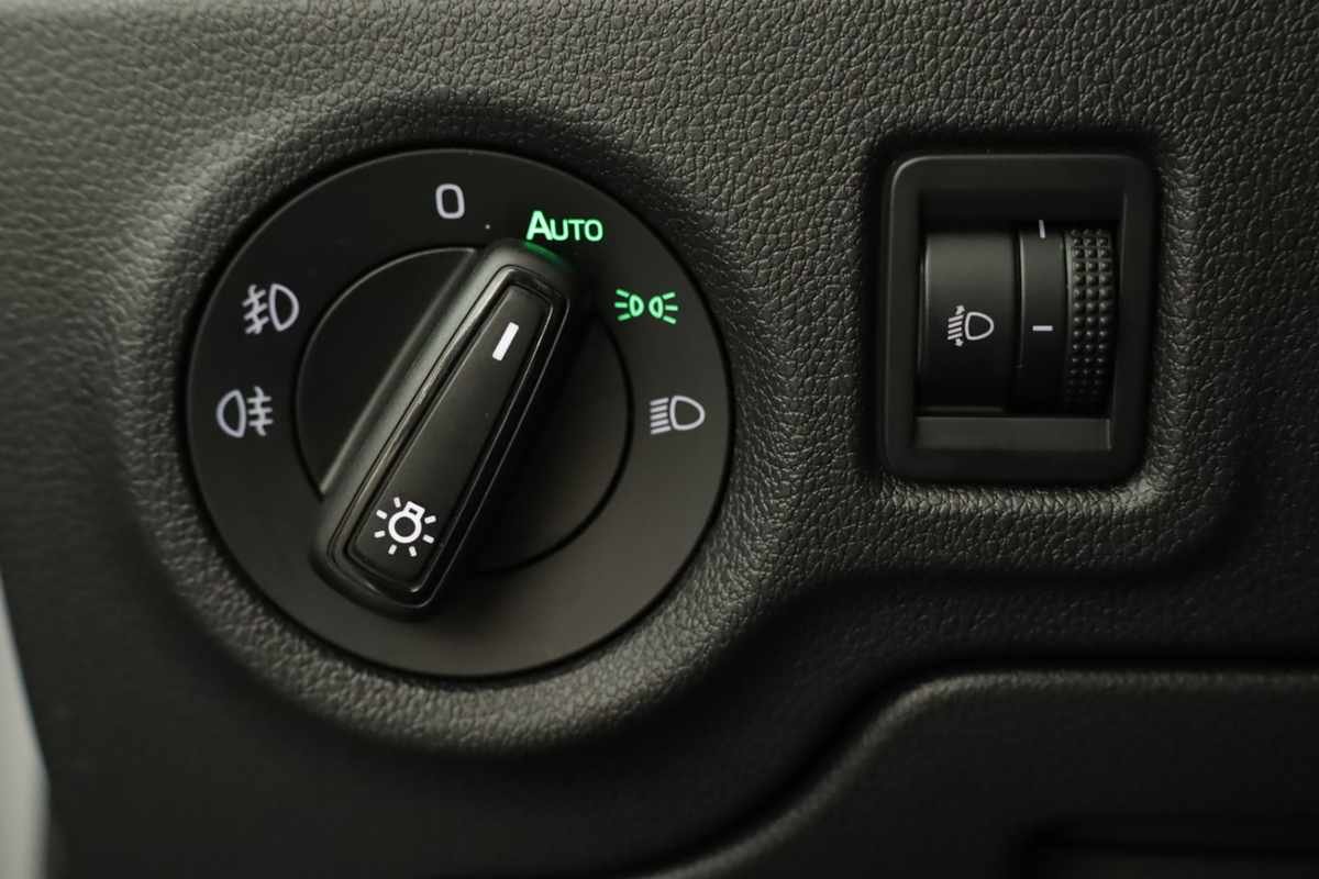 skoda-fabia-2025-gasolina-999cc