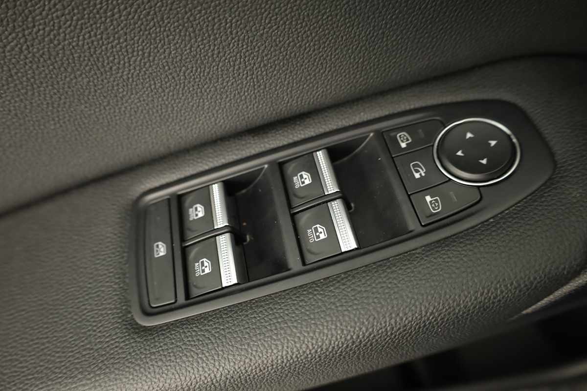 renault-captur-2023-gpl-999cc