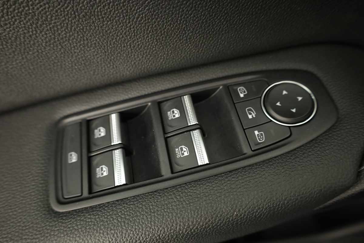 renault-captur-2023-gpl-999cc