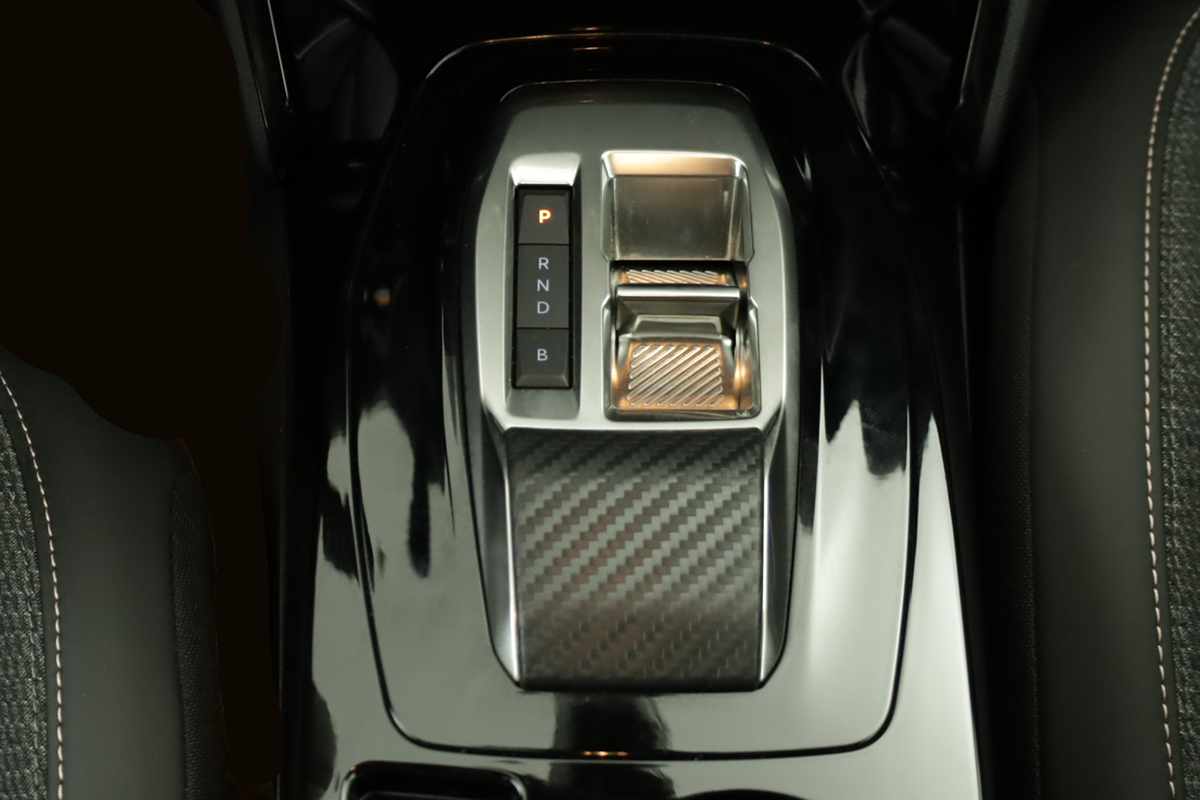 peugeot-e-208-2025-eletrico-0cc