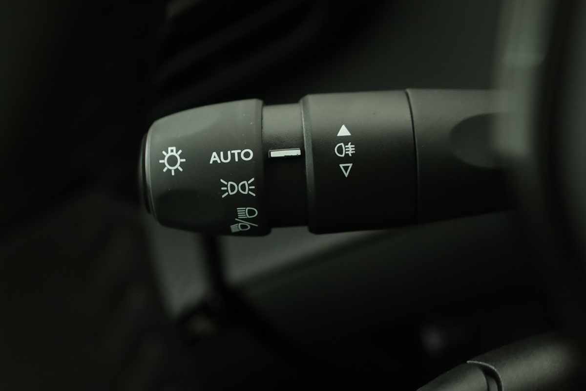 peugeot-e-208-2025-eletrico-0cc