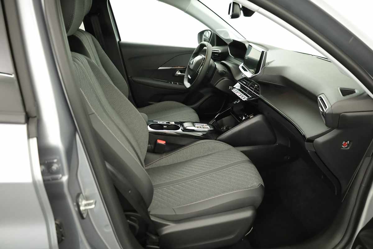 peugeot-e-208-2025-eletrico-0cc
