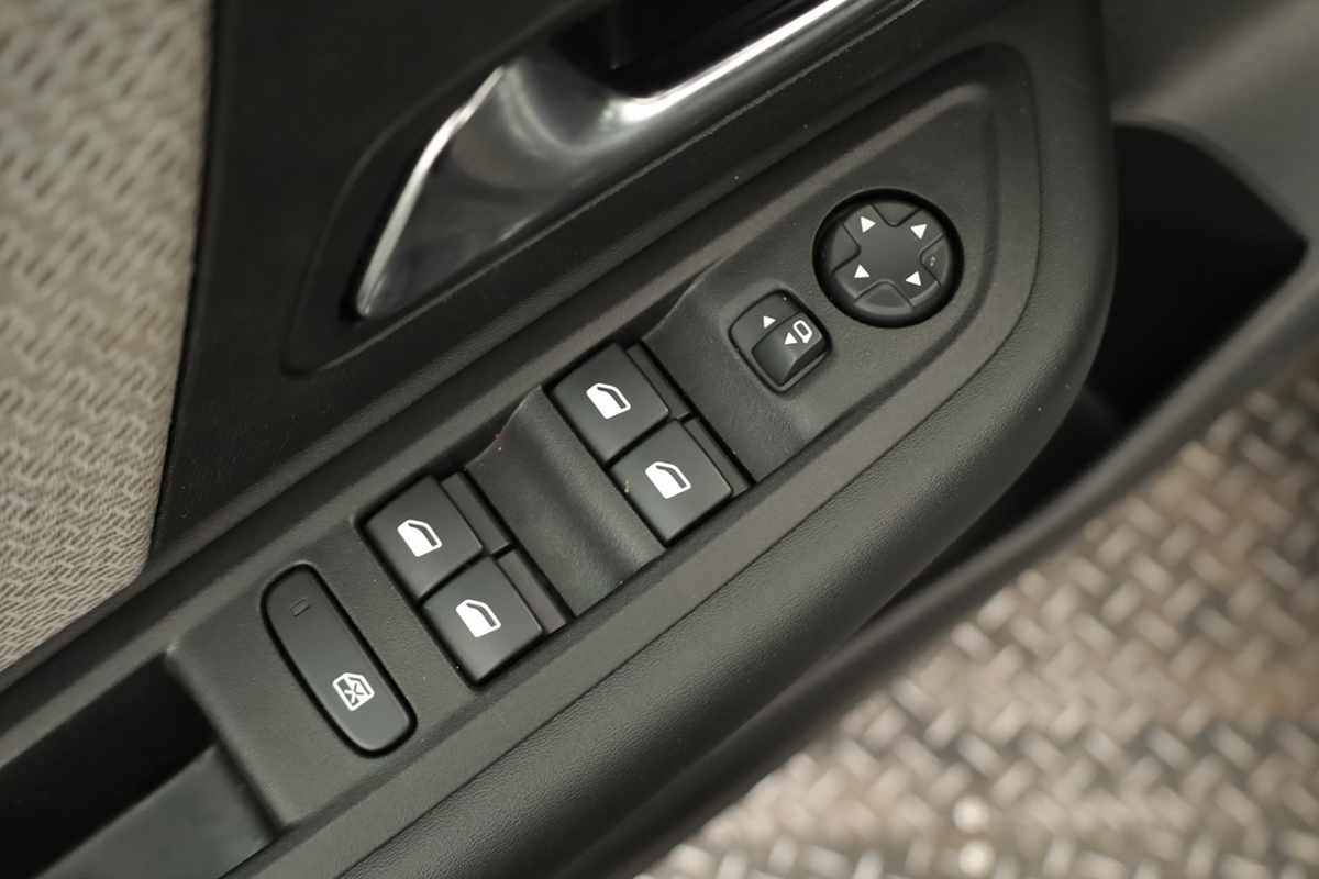 citroen-c4-2024-gasolina-1199cc