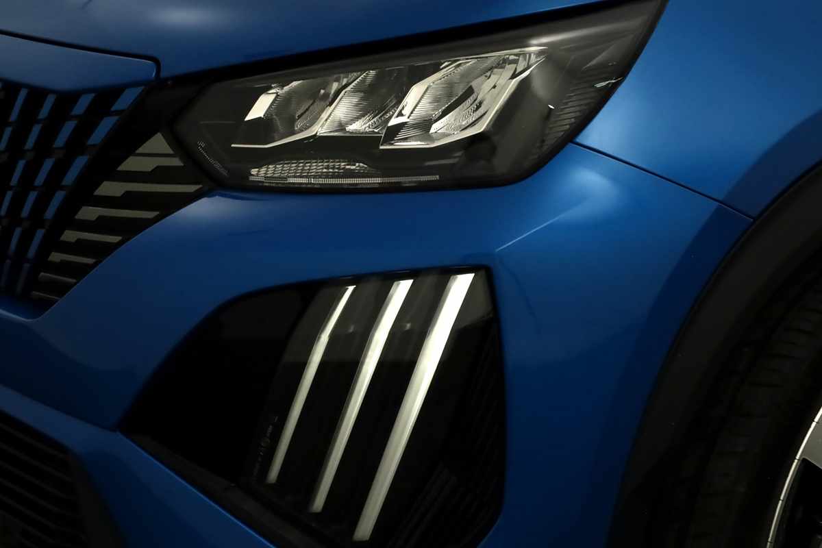 peugeot-2008-2024-gasolina-1199cc
