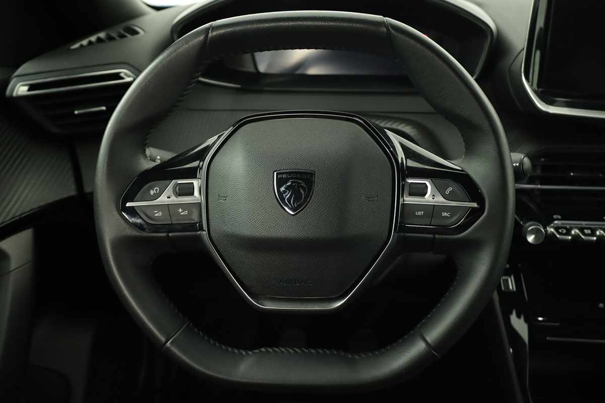 peugeot-2008-2024-gasolina-1199cc