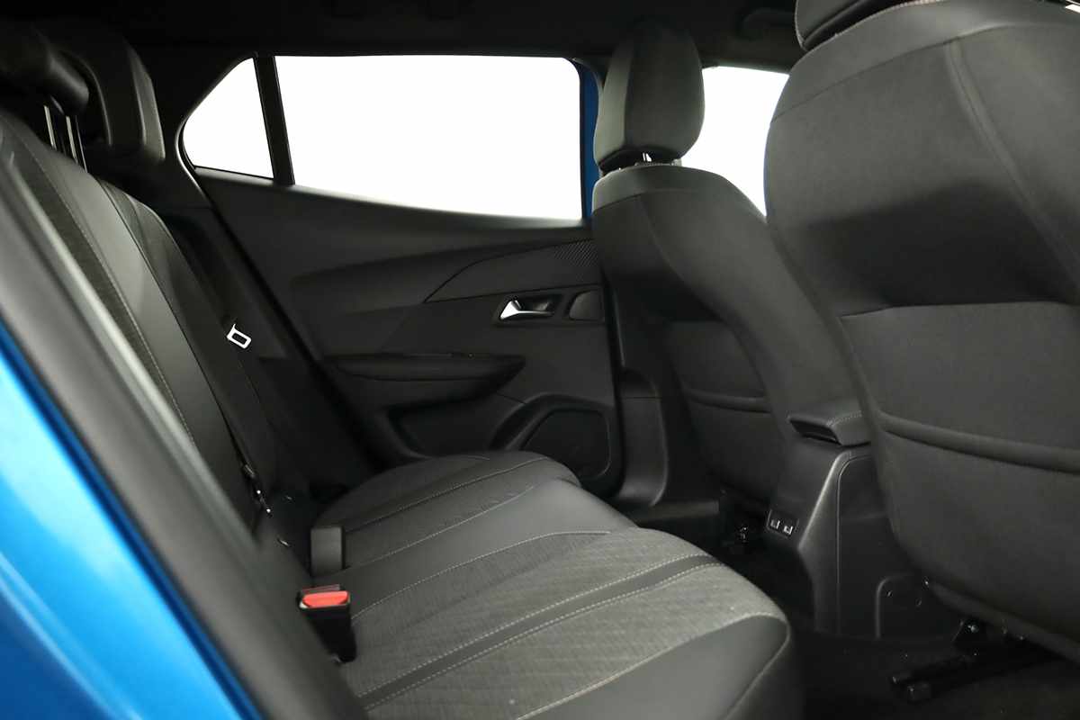peugeot-2008-2024-gasolina-1199cc