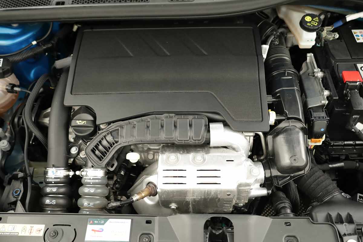 peugeot-2008-2024-gasolina-1199cc