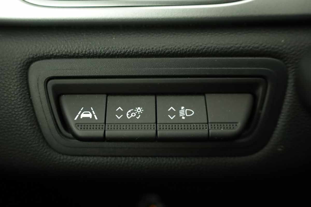 renault-captur-2024-gpl-999cc