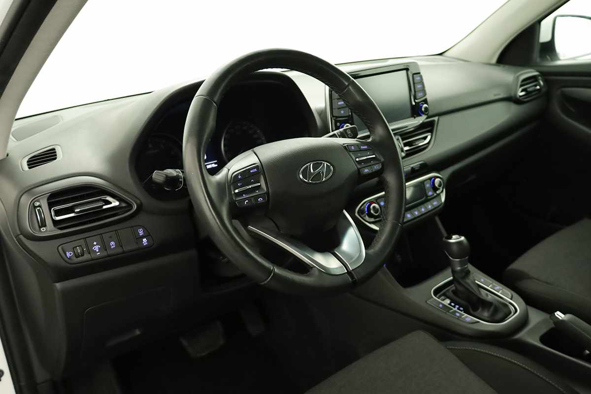 hyundai-i30-2024-gasolina-998cc