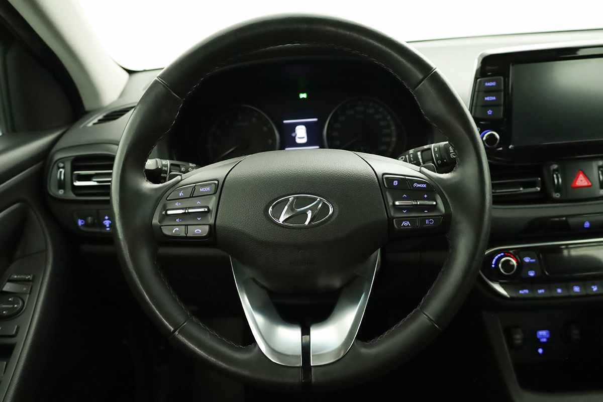 hyundai-i30-2024-gasolina-998cc