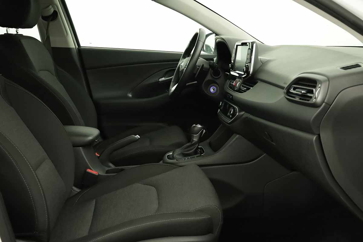 hyundai-i30-2024-gasolina-998cc