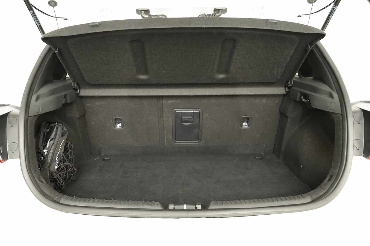 hyundai-i30-2024-gasolina-998cc