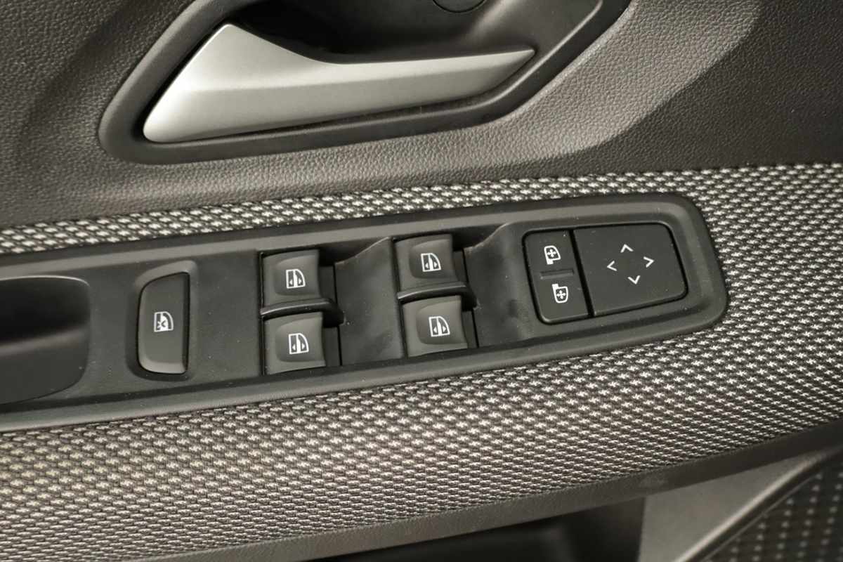 dacia-sandero-2024-gasolina-999cc