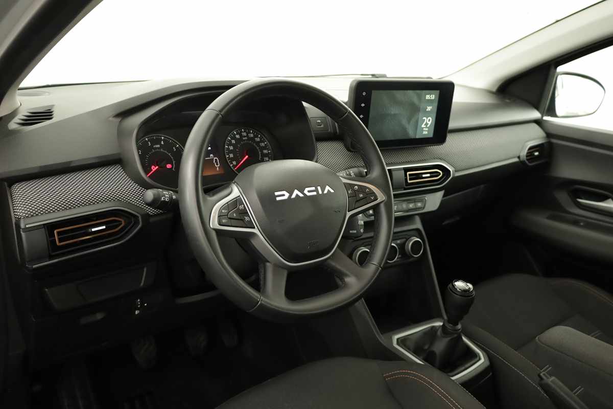 dacia-sandero-2024-gasolina-999cc