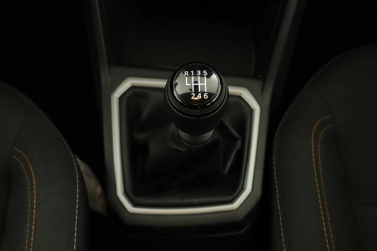dacia-sandero-2024-gasolina-999cc