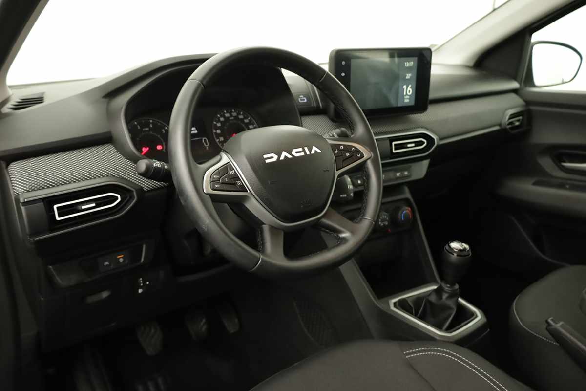 dacia-sandero-2025-gasolina-999cc