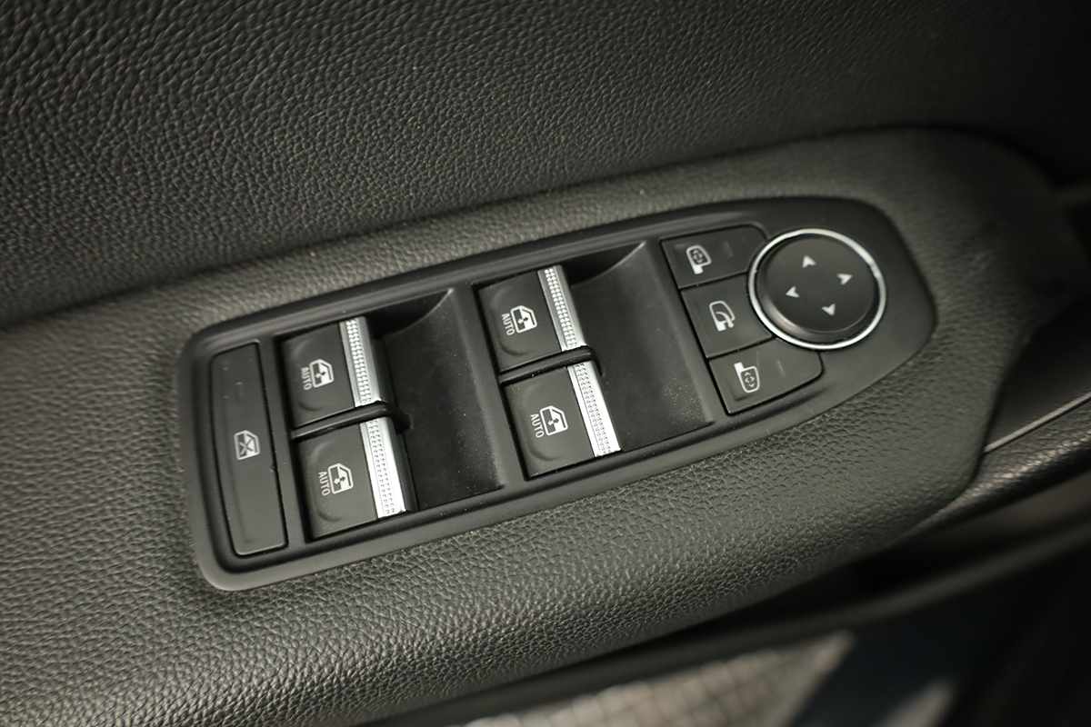 renault-captur-2024-gpl-999cc