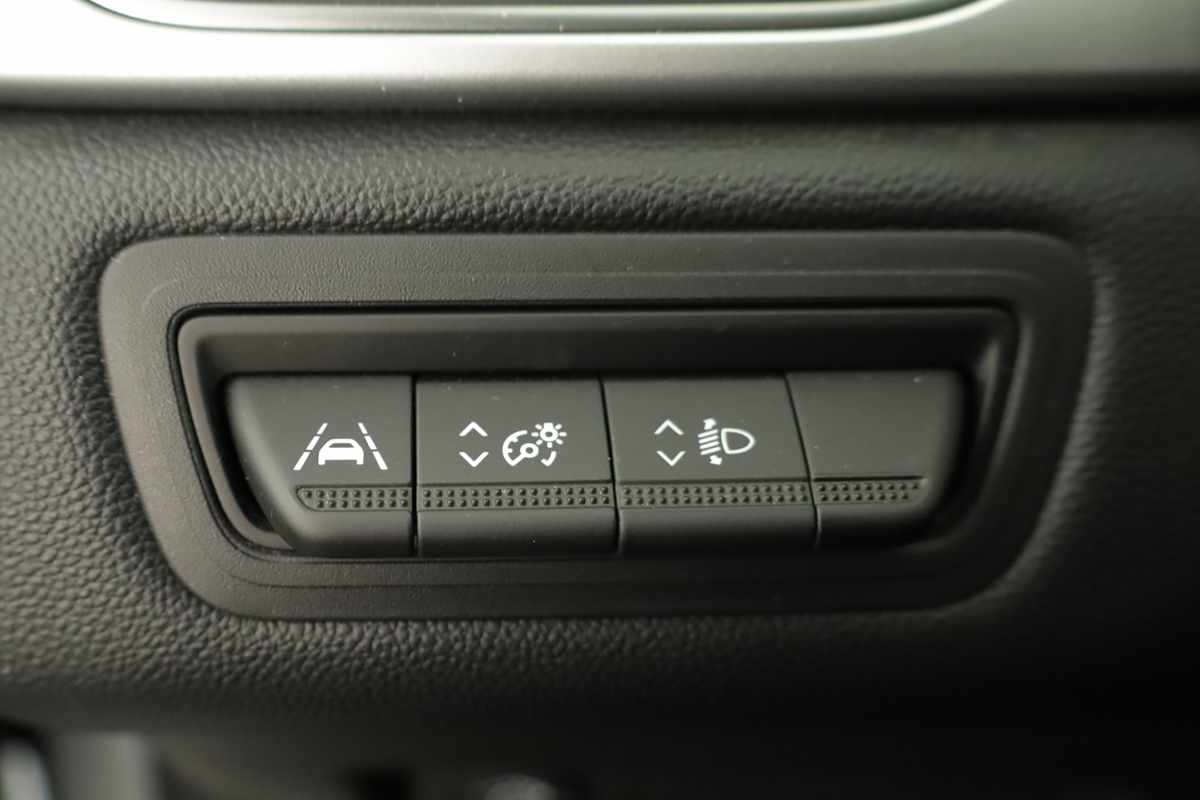 renault-captur-2023-gpl-999cc