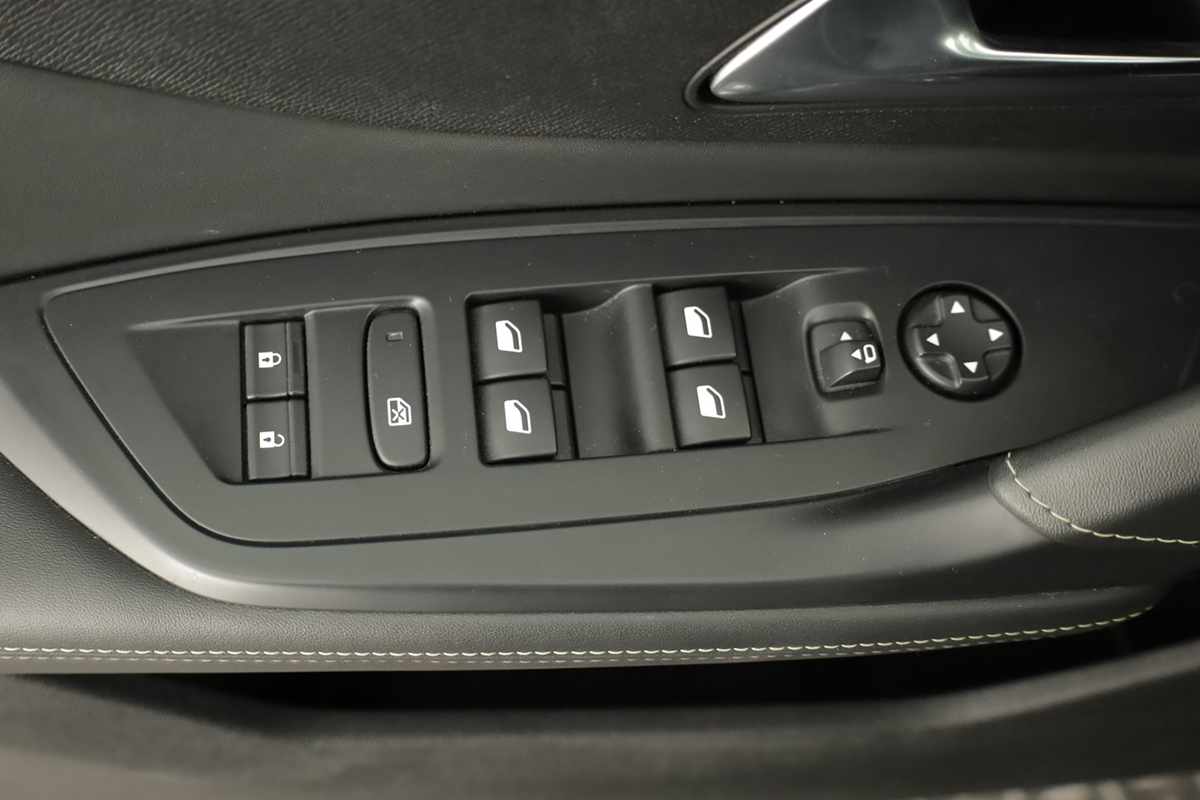 peugeot-308-2024-gasolina-1199cc