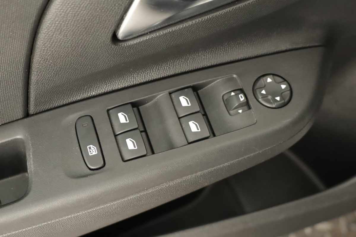 opel-corsa-2024-gasolina-1199cc