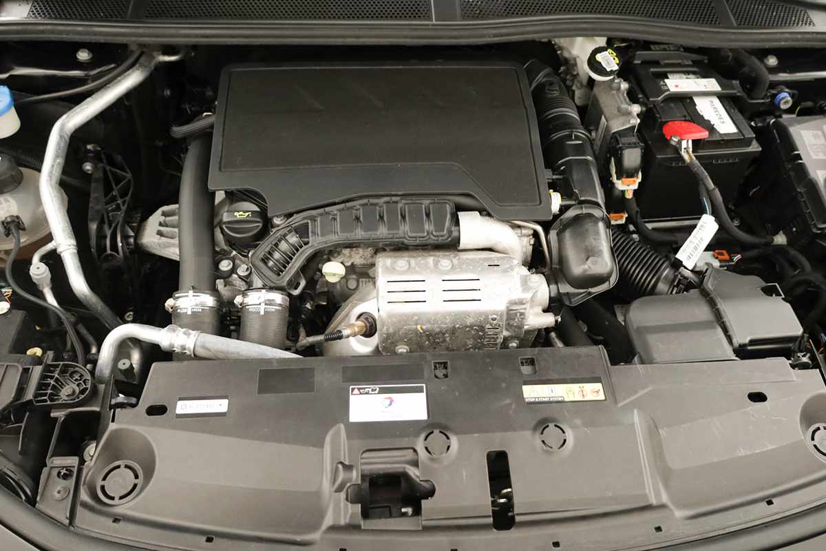 peugeot-308-2024-gasolina-1199cc