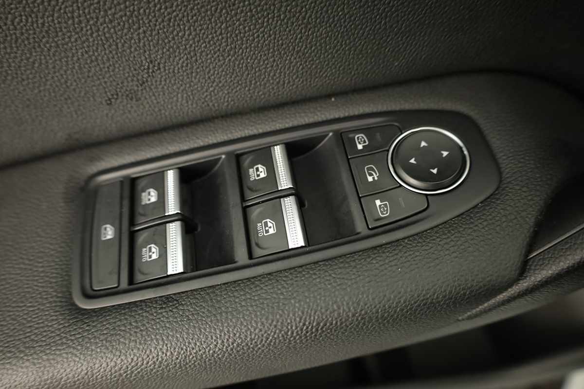 renault-captur-2023-gpl-999cc