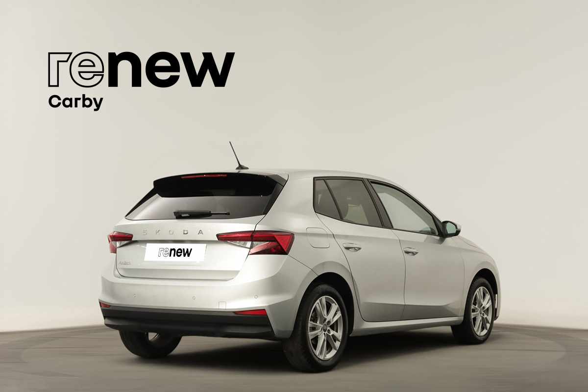 skoda-fabia-2025-gasolina-999cc