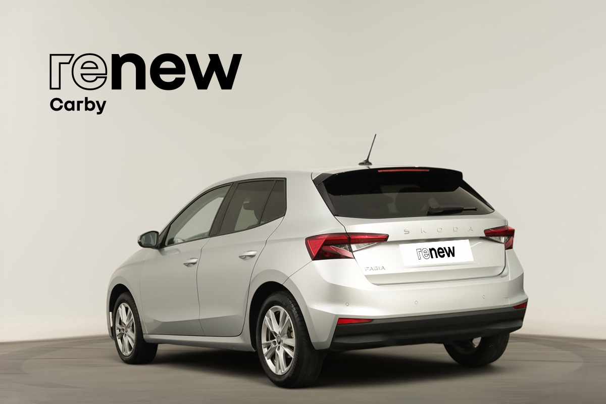 skoda-fabia-2025-gasolina-999cc