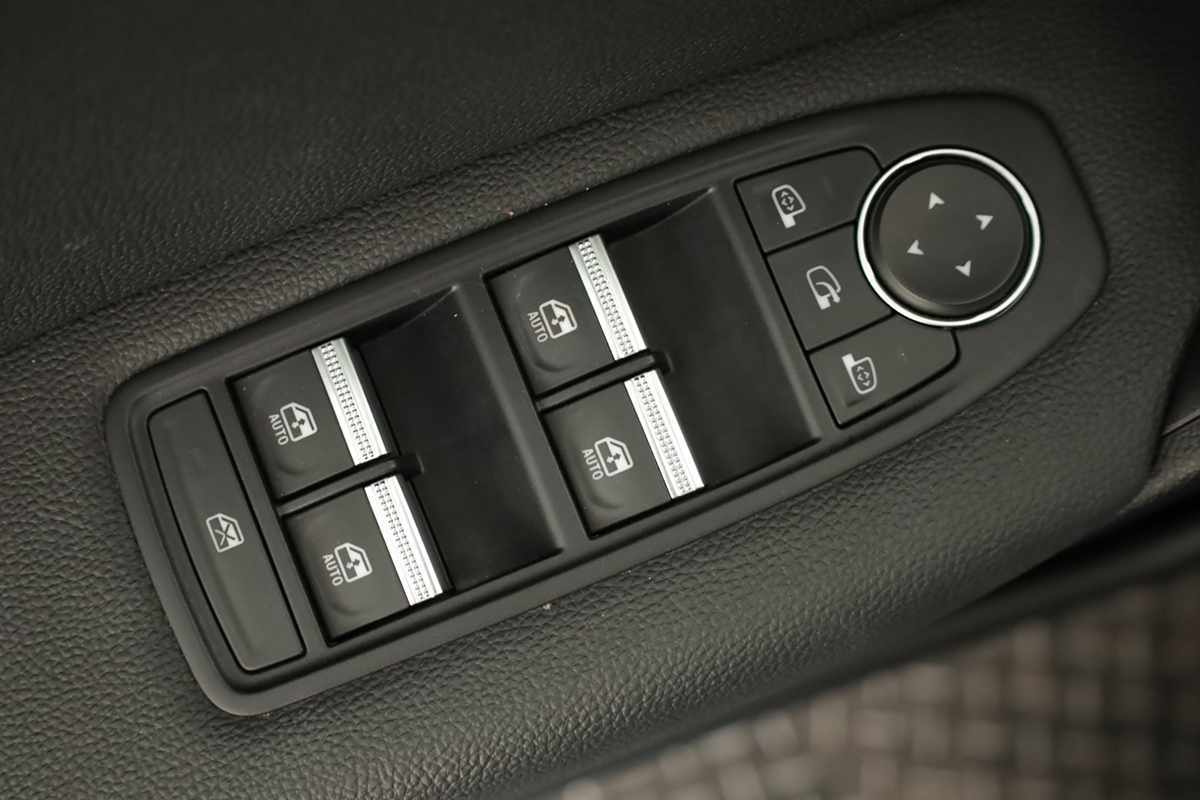 renault-captur-2023-gpl-999cc