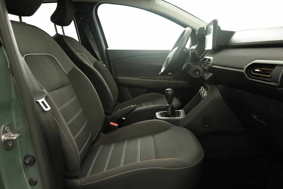 dacia-sandero-2024-gasolina-999cc