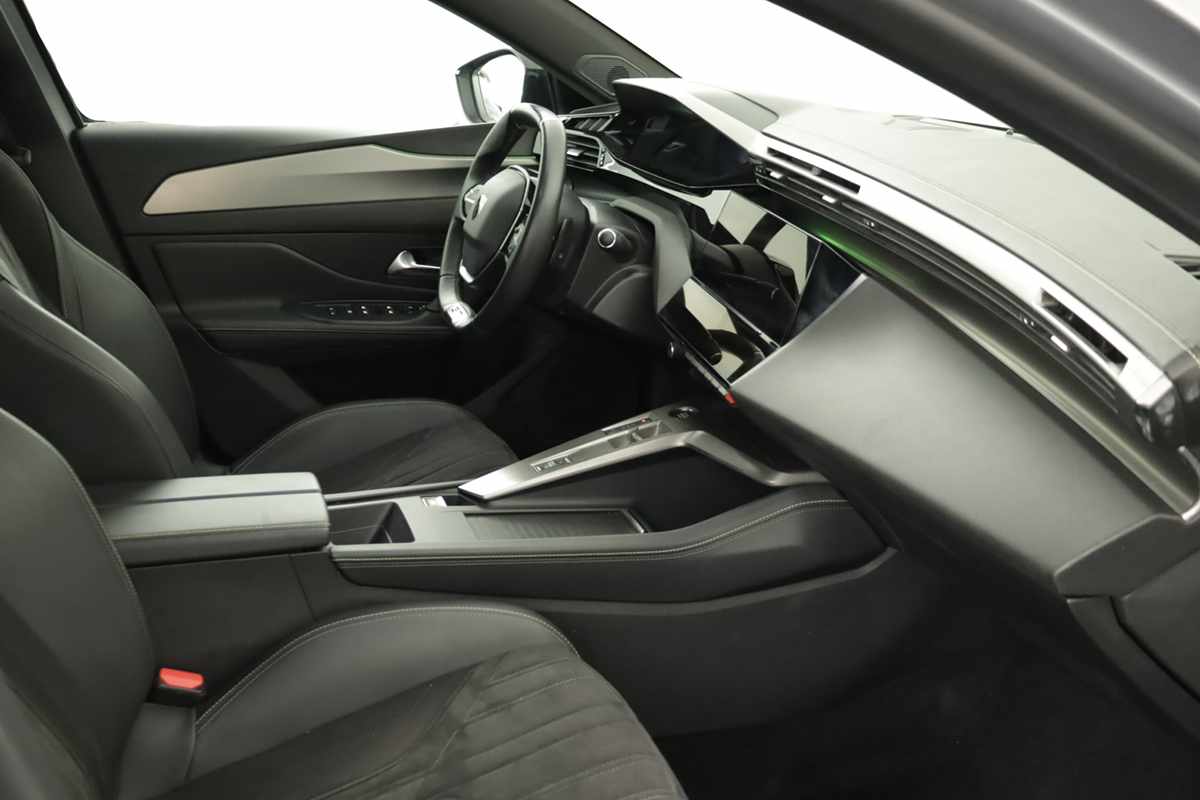 peugeot-308-2024-gasolina-1199cc