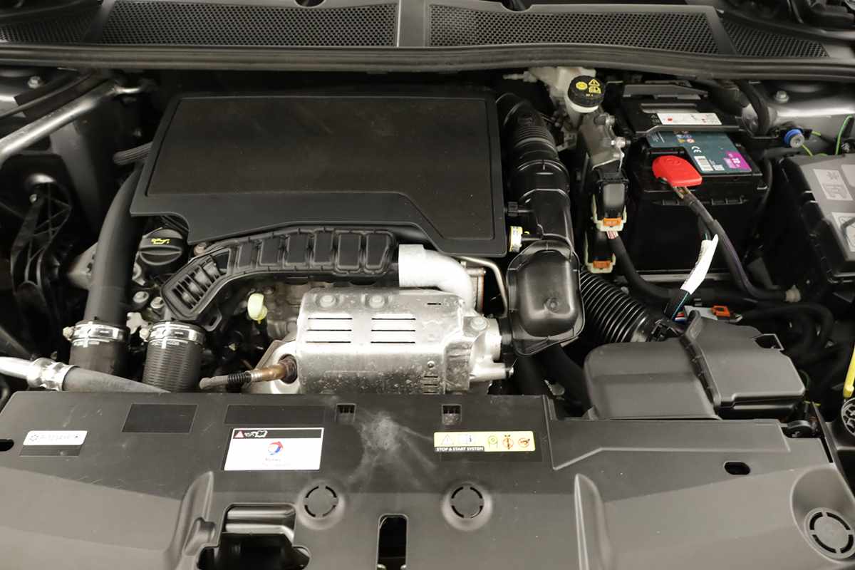 peugeot-308-2024-gasolina-1199cc