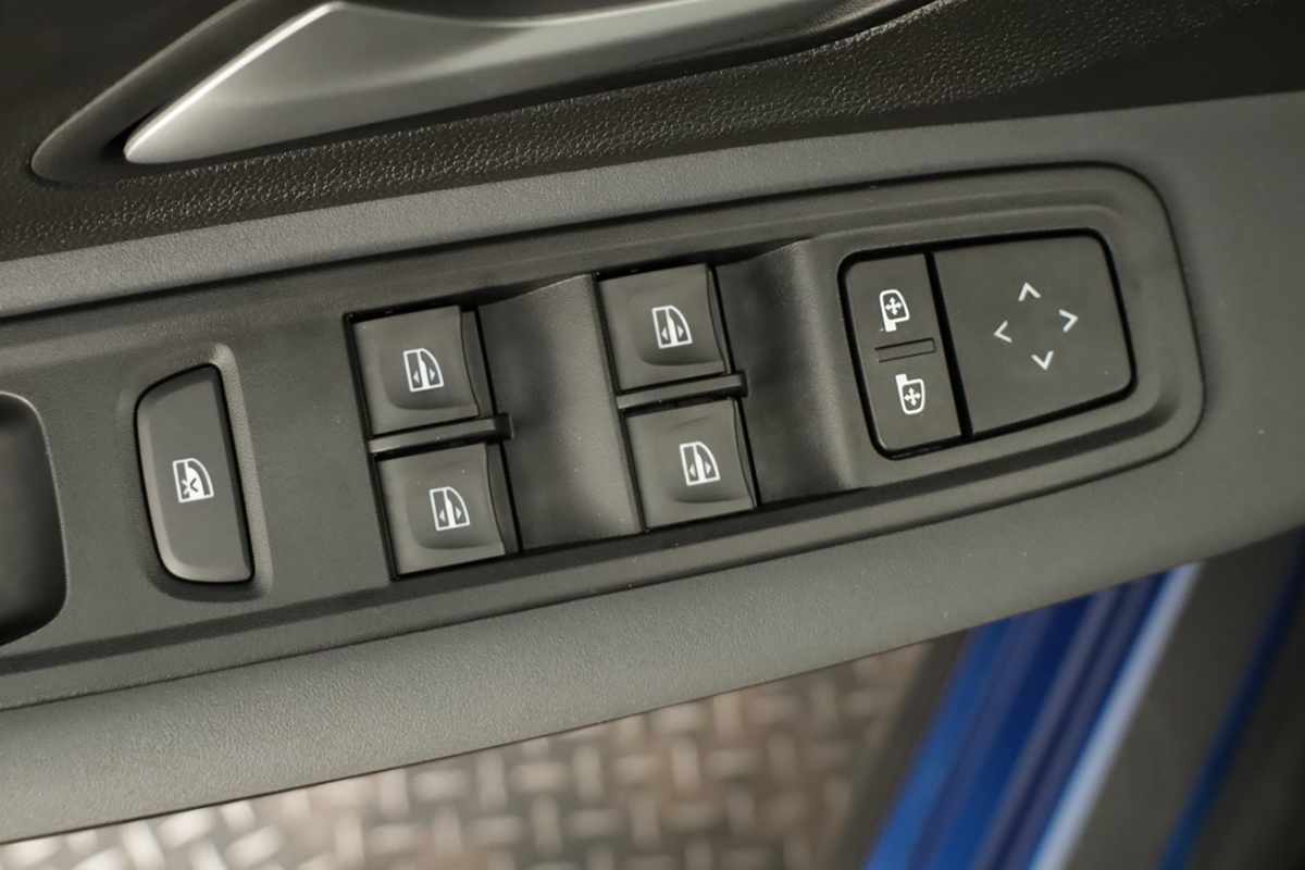dacia-sandero-2024-gpl-999cc