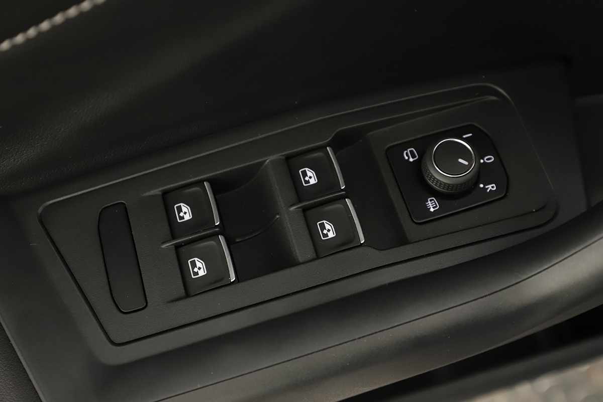 volkswagen-t-roc-2023-gasolina-1498cc