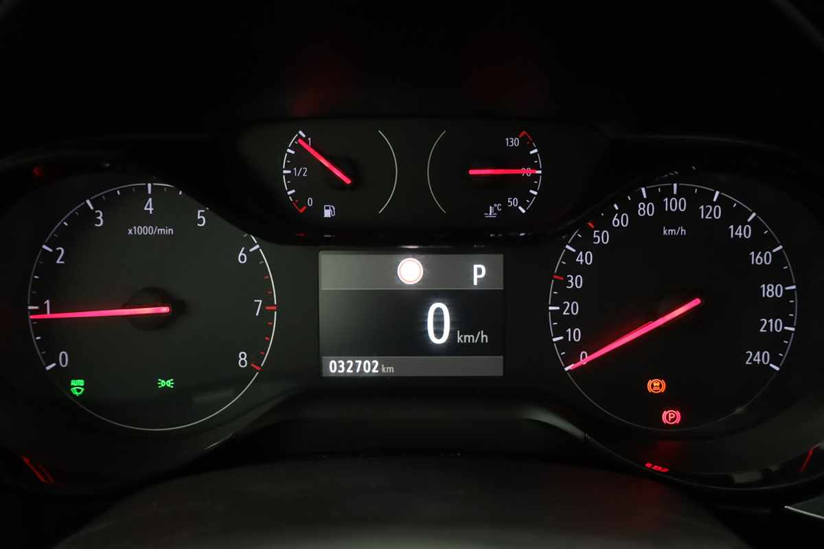 opel-corsa-2025-gasolina-1199cc