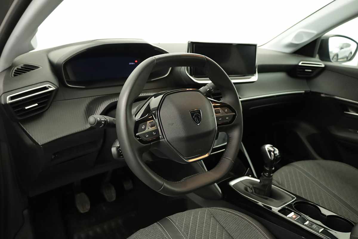 peugeot-208-2025-gasolina-1199cc