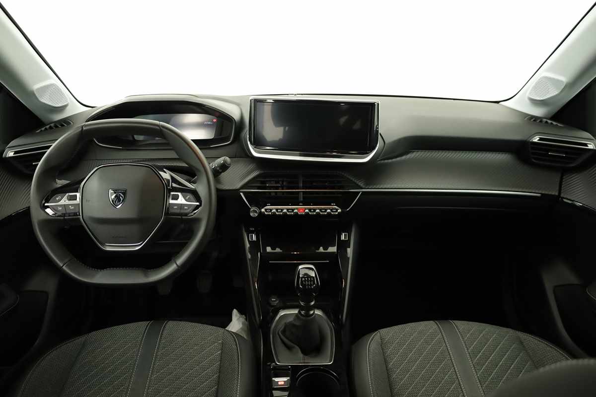 peugeot-208-2025-gasolina-1199cc