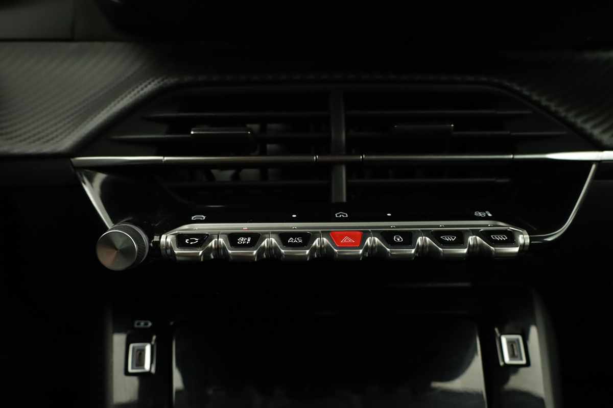 peugeot-208-2025-gasolina-1199cc
