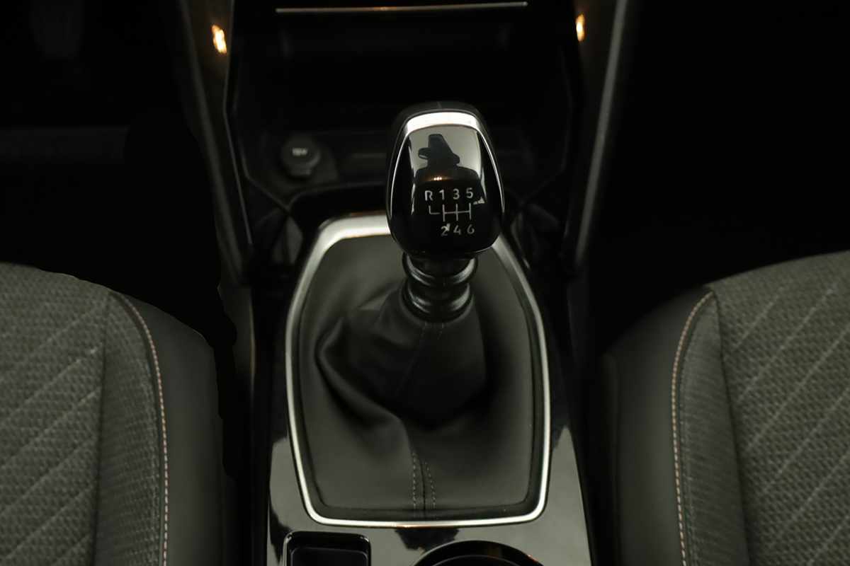 peugeot-208-2025-gasolina-1199cc
