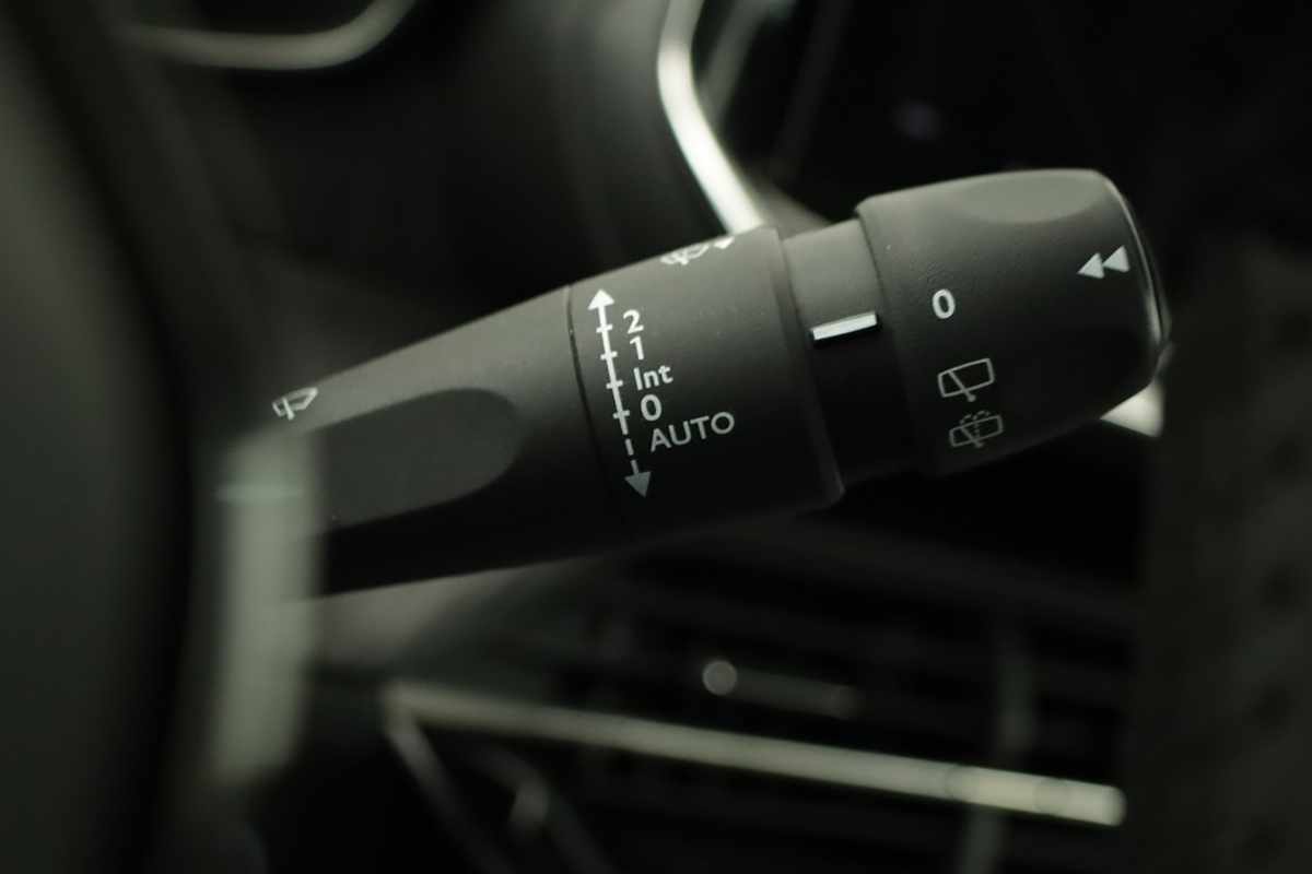 peugeot-208-2025-gasolina-1199cc