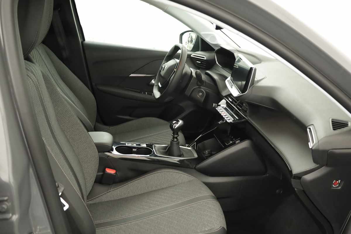 peugeot-208-2025-gasolina-1199cc