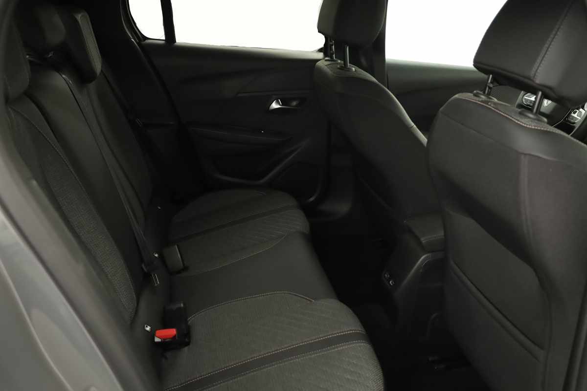 peugeot-208-2025-gasolina-1199cc