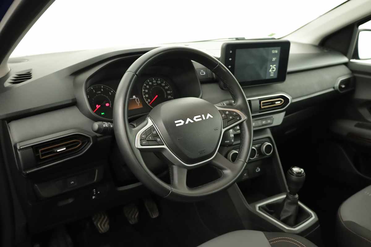 dacia-sandero-2024-gasolina-999cc