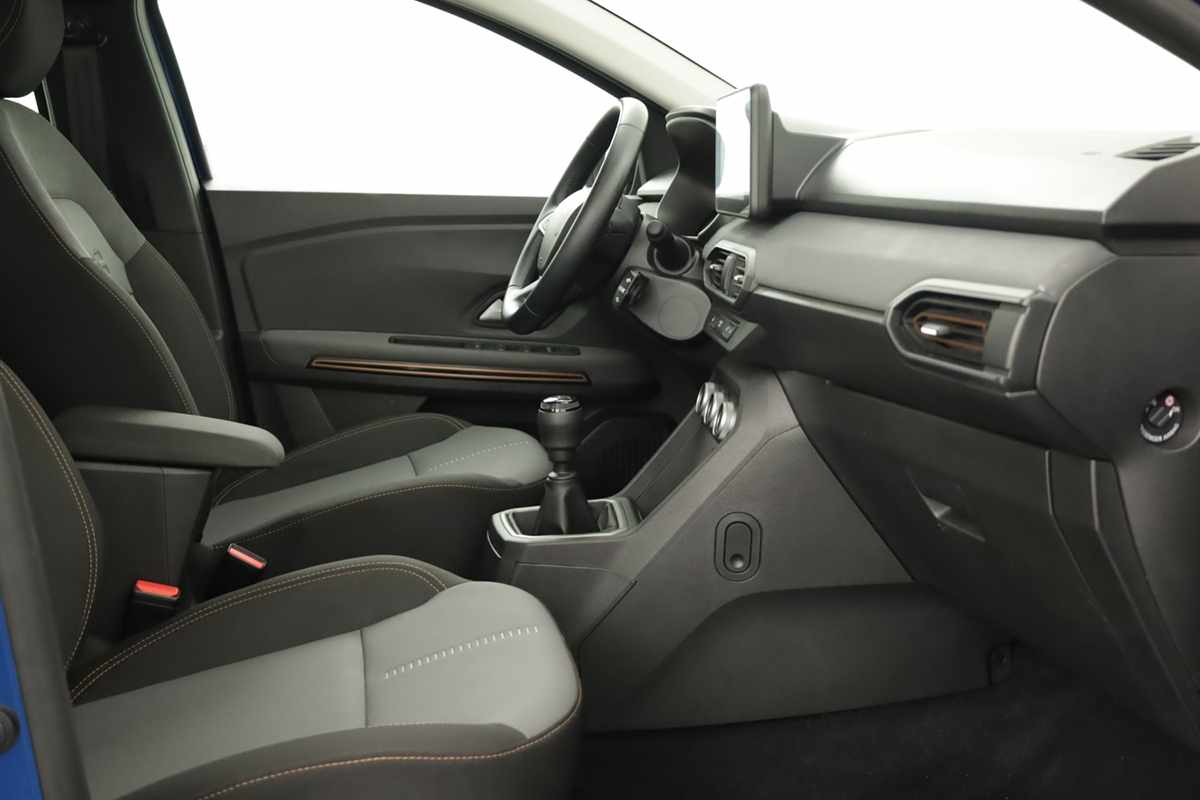dacia-sandero-2024-gasolina-999cc