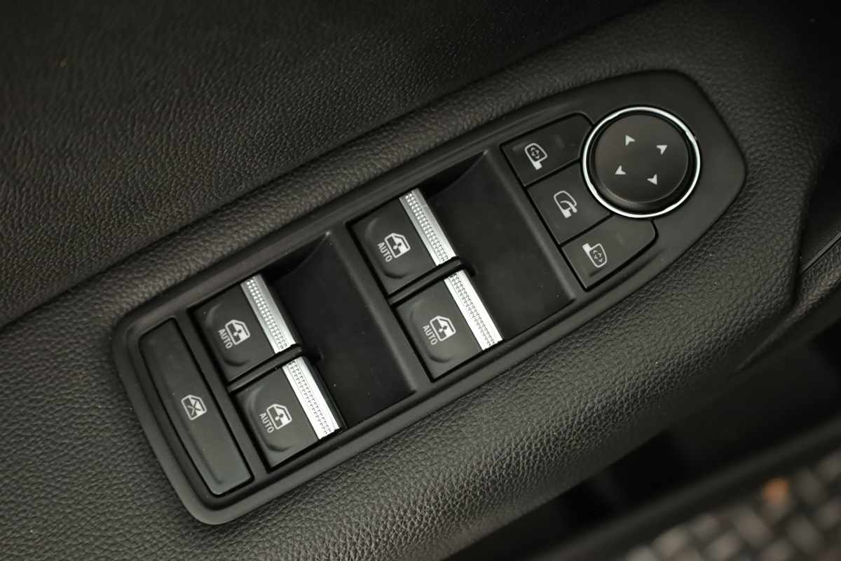 renault-captur-2024-gpl-999cc